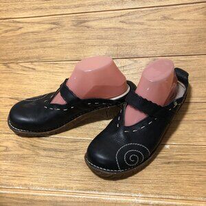 El Natura Lista women wedge navy blue leather clogs, 9.5